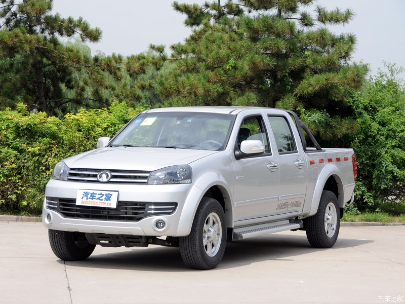 Illustration for article titled Which Chevy Colorado That Isn't, Is Best?